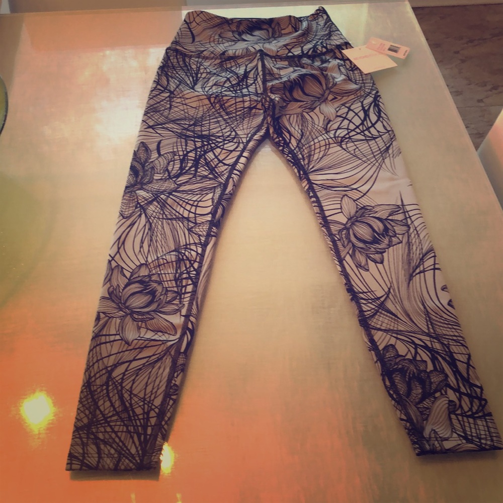 Beyond Yoga leggings. New with tags.